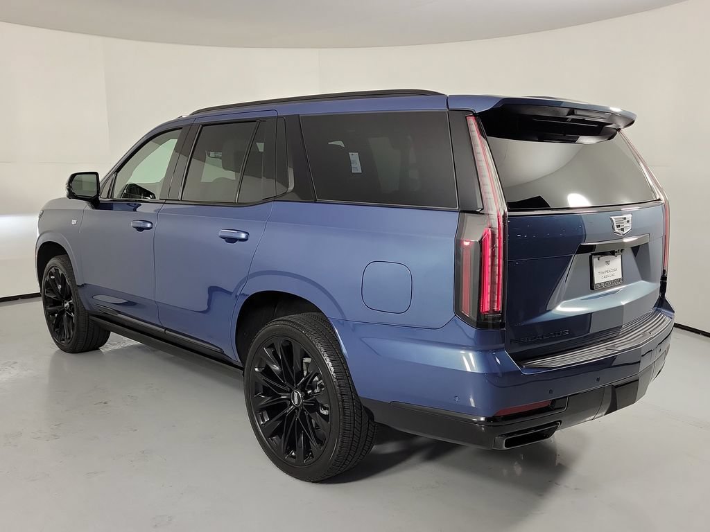 Used 2026 Cadillac Escalade Platinum Sport w/ LPO, ONYX Package AWD/4WD image 4