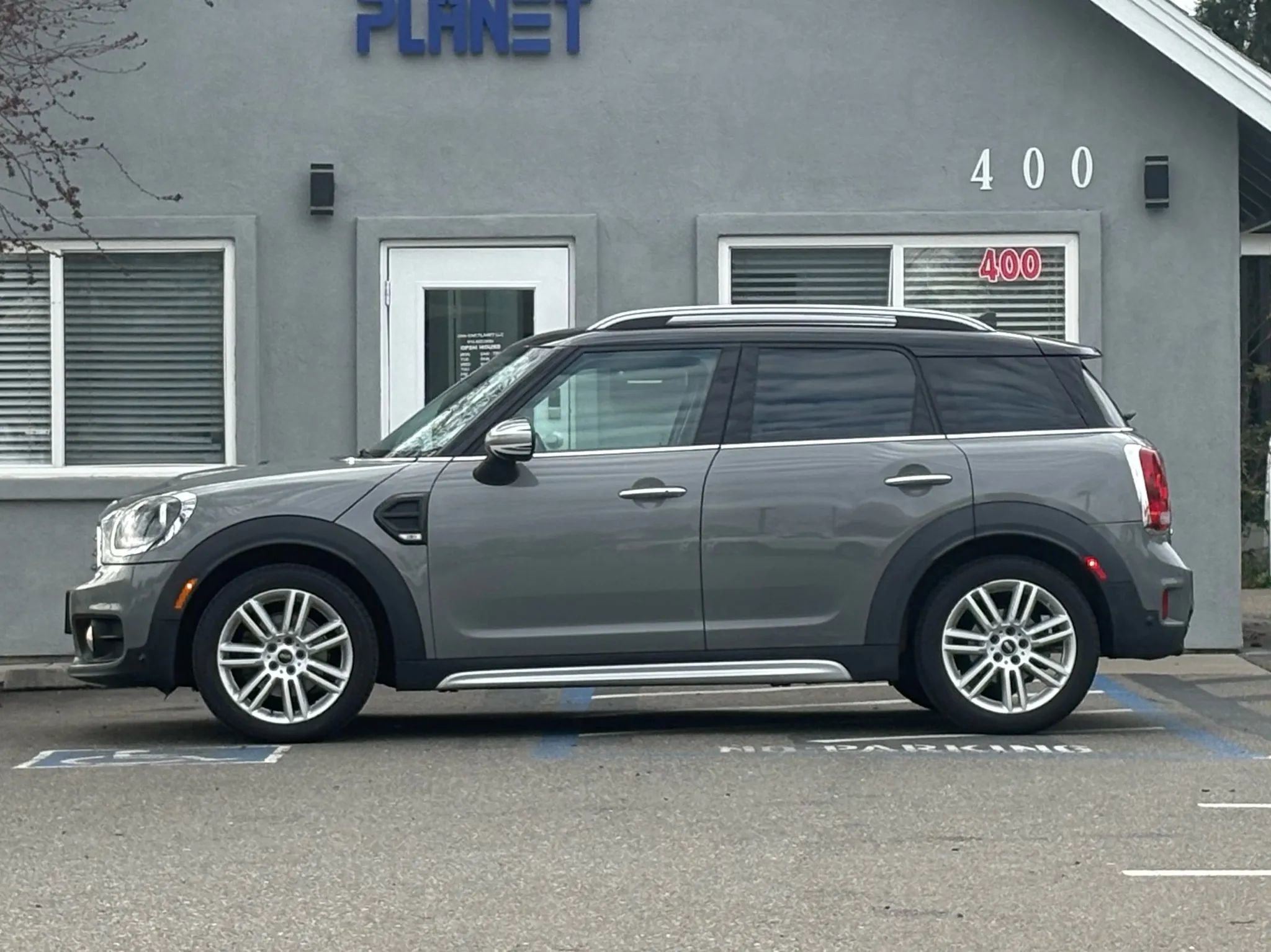 Used 2017 MINI Cooper Countryman FWD image 8