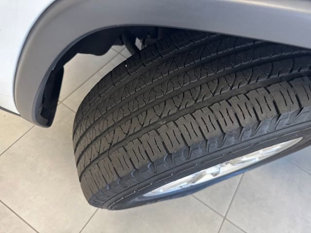 Used 2020 Jeep Grand Cherokee Laredo AWD/4WD image 29