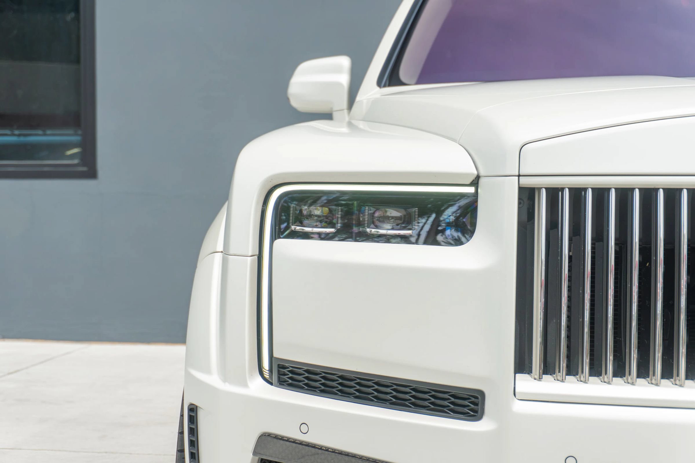 Used 2025 Rolls-Royce Cullinan AWD/4WD image 34