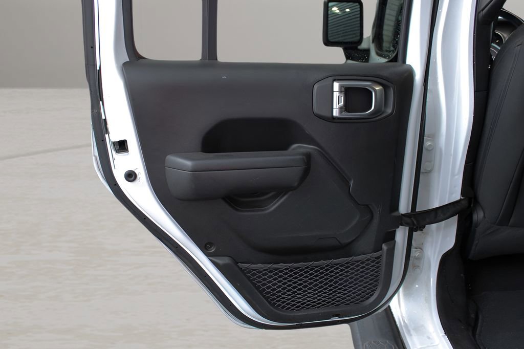 Used 2022 Jeep Wrangler Unlimited Sport AWD/4WD image 11