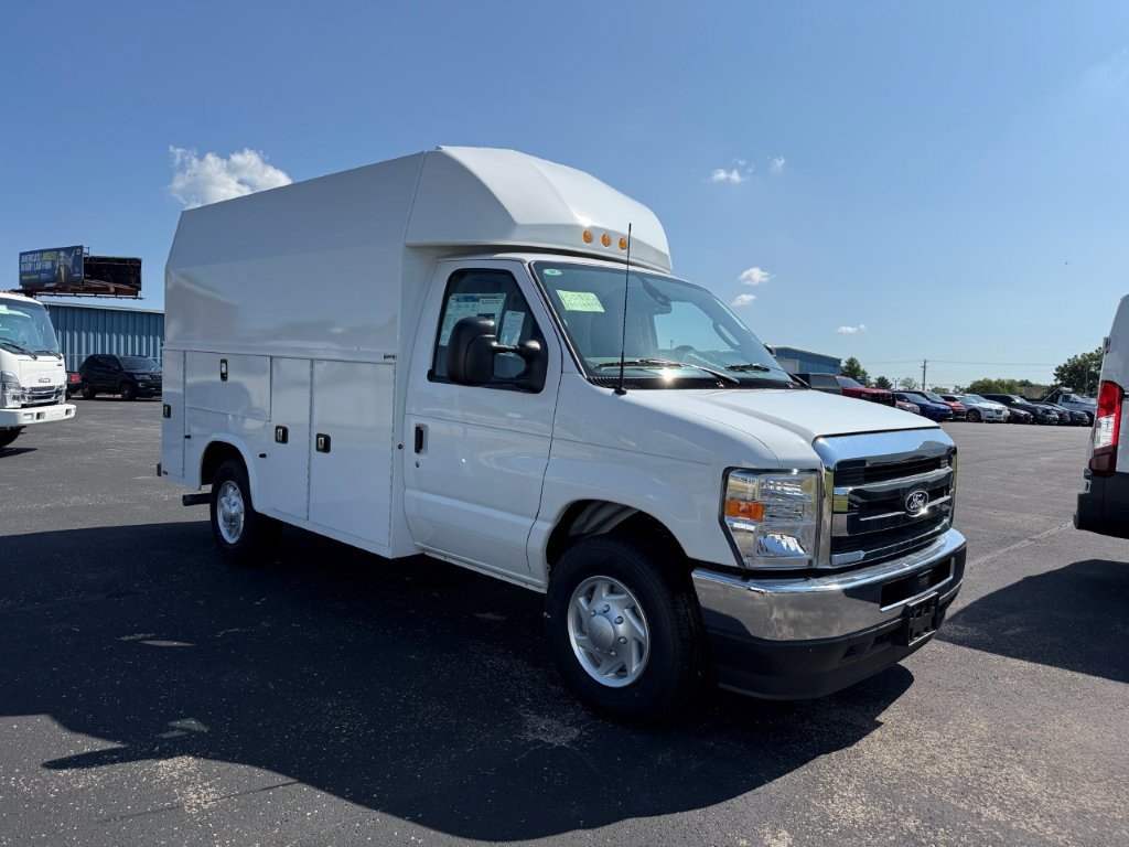 New 2027 Ford E-350 and Econoline 350 Super Duty w/ Power Equipment Group
