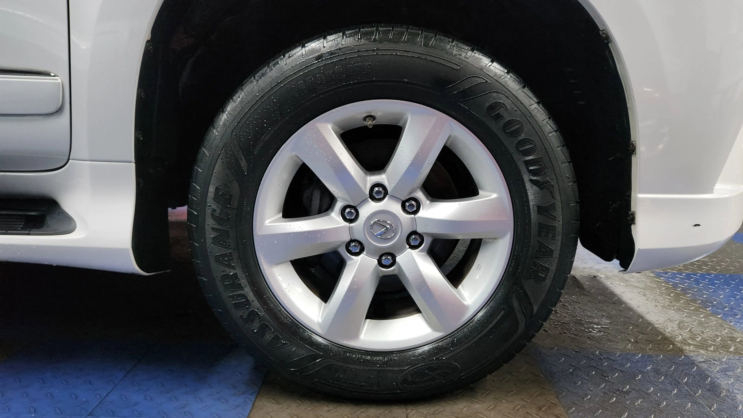 Used 2015 Lexus GX 460 image 80