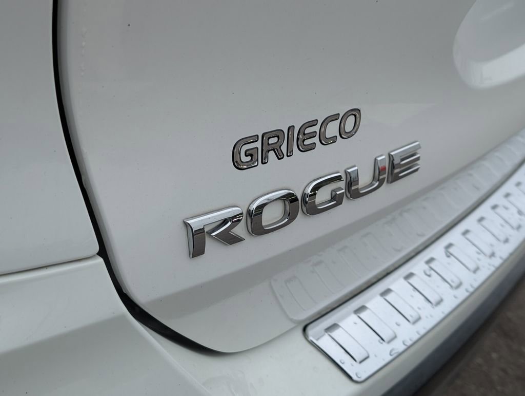 Used 2017 Nissan Rogue S image 13