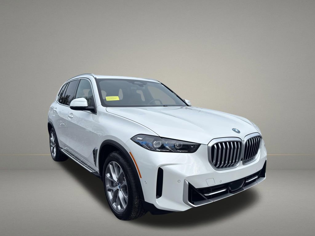 Used 2025 BMW X5 xDrive50e image 9