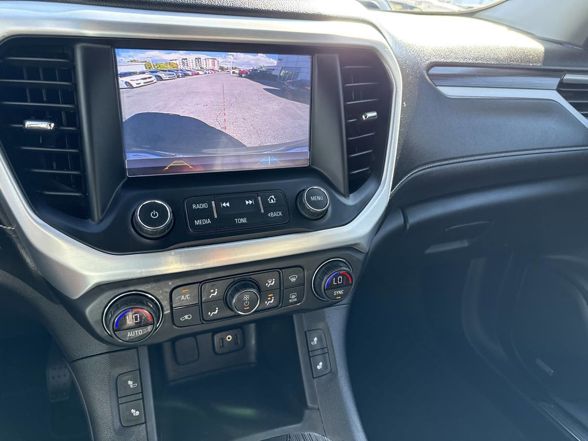 Used 2019 GMC Acadia SLT w/ Black Edition image 29