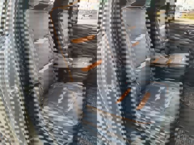 Used 2021 GMC Yukon XL AT4 w/ AT4 Premium Package image 29