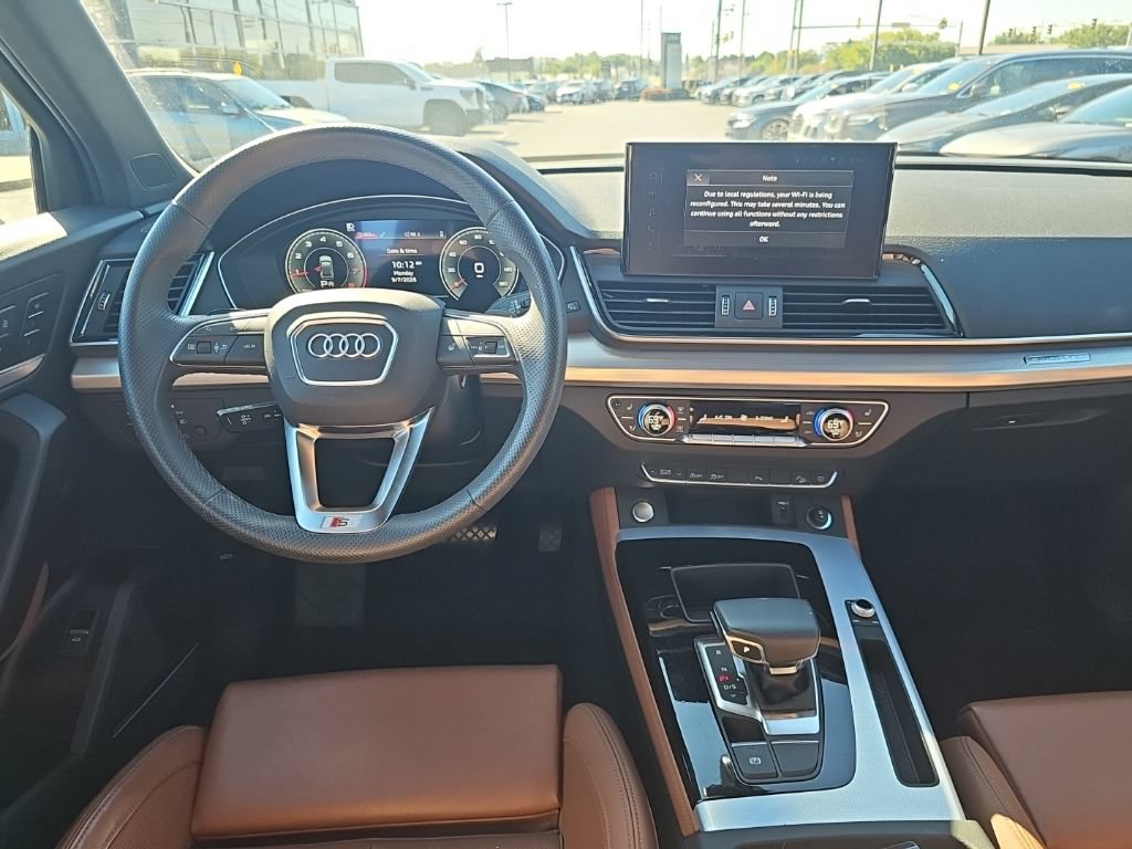 Certified 2024 Audi Q5 2.0T Premium Plus AWD/4WD image 2