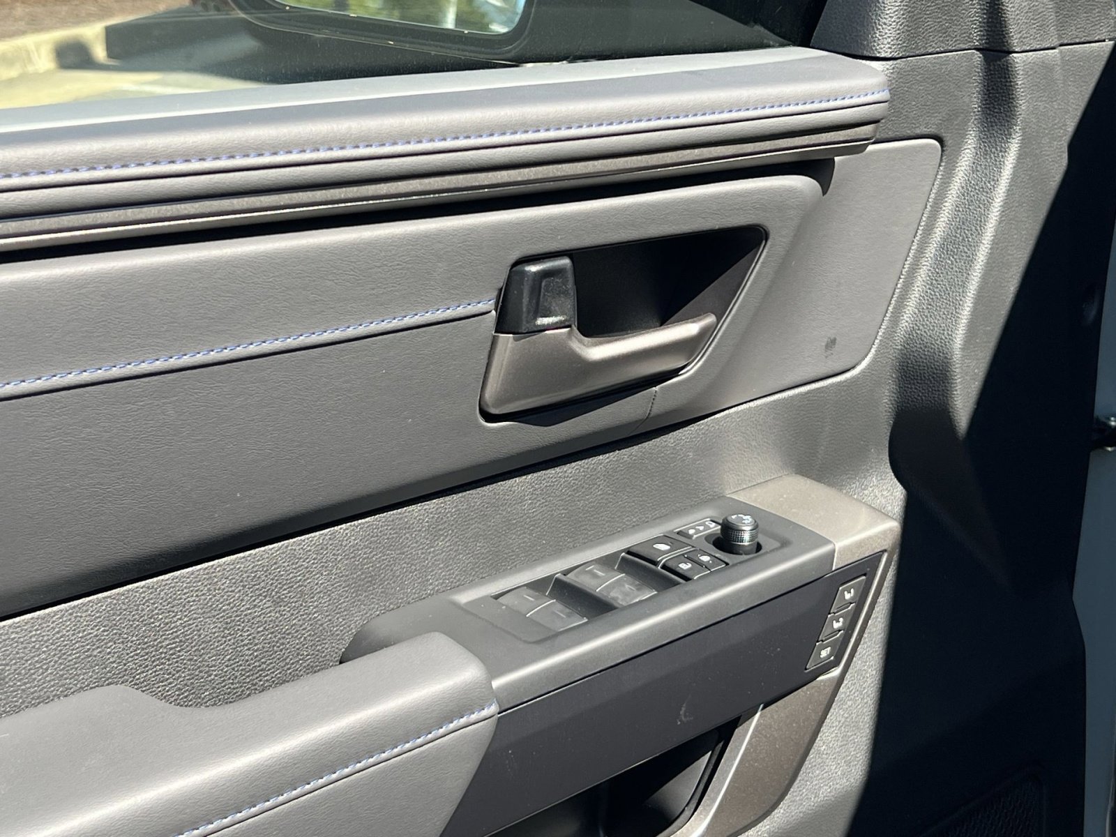 New 2026 Toyota Sequoia Platinum AWD/4WD image 10