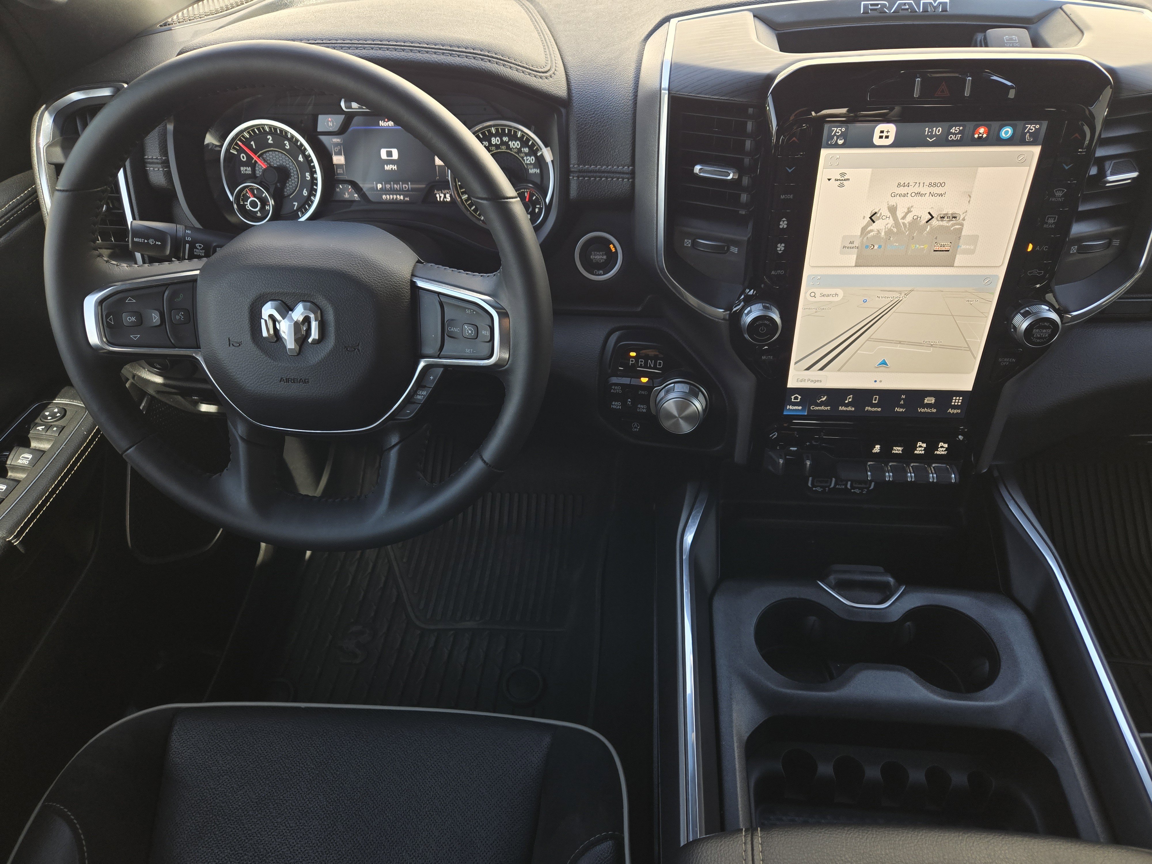 Used 2024 RAM 1500 Laramie image 30