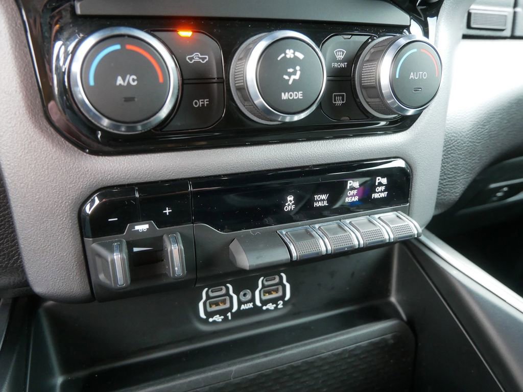 Used 2023 RAM 2500 Big Horn w/ Level 1 Equipment Group image 28