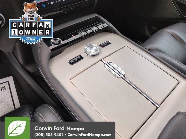 Used 2025 Lincoln Navigator Reserve w/ Jet Appearance Package AWD/4WD image 17