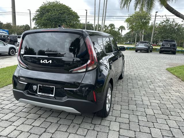 Used 2024 Kia Soul LX w/ Option Group 015 FWD image 36