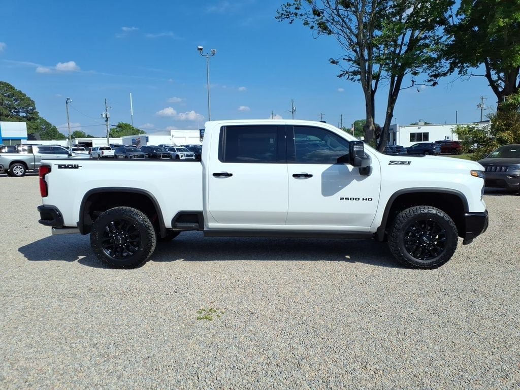 New 2026 Chevrolet Silverado 2500 LTZ w/ LTZ Plus Package AWD/4WD image 8