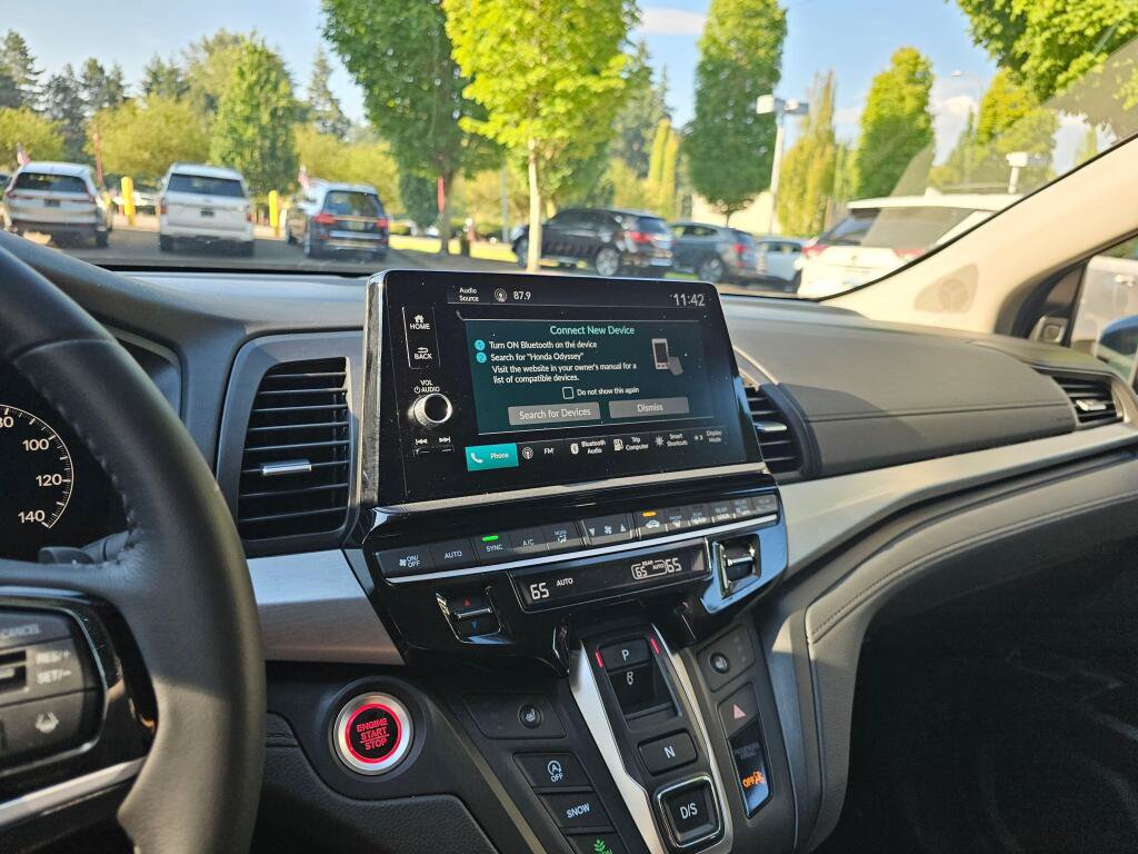 Used 2025 Honda Odyssey EX-L image 28