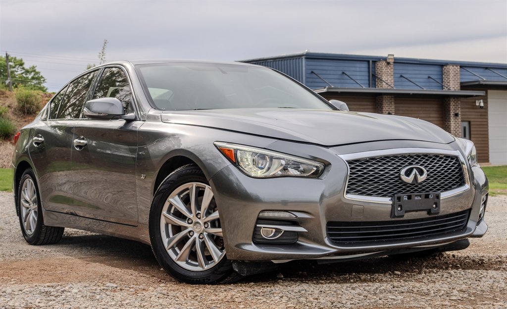 Used 2015 INFINITI Q50 Premium w/ Navigation Package AWD/4WD image 7