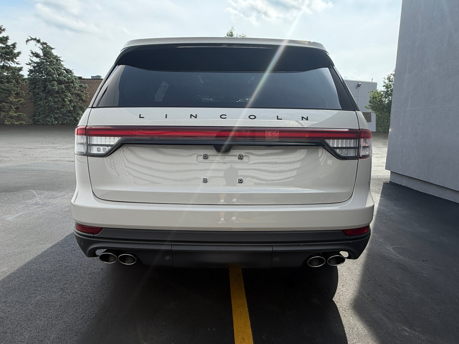 Used 2025 Lincoln Aviator Reserve w/ Equipment Group 201A AWD/4WD image 11