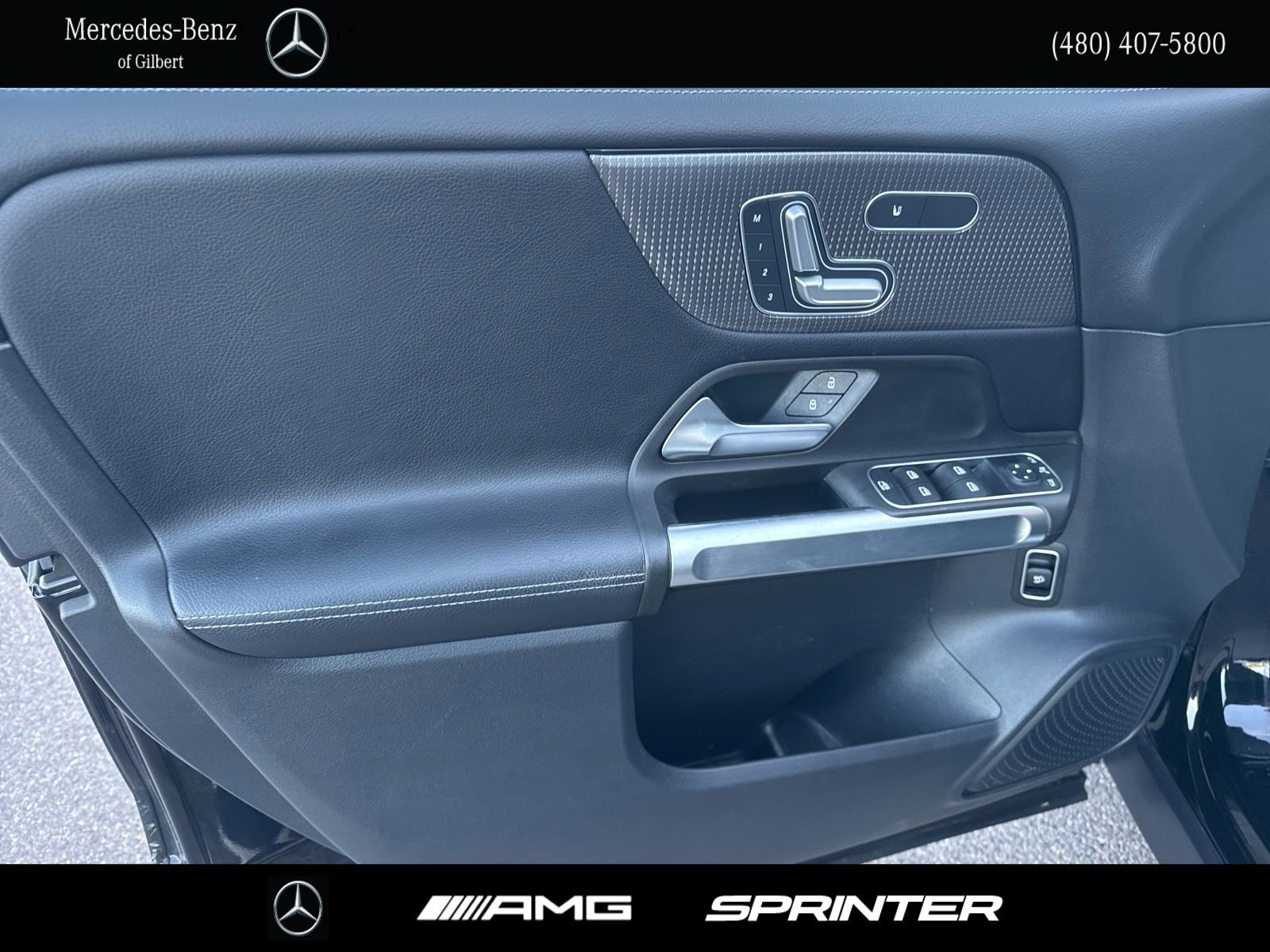 Used 2021 Mercedes-Benz GLB 250 4MATIC image 11