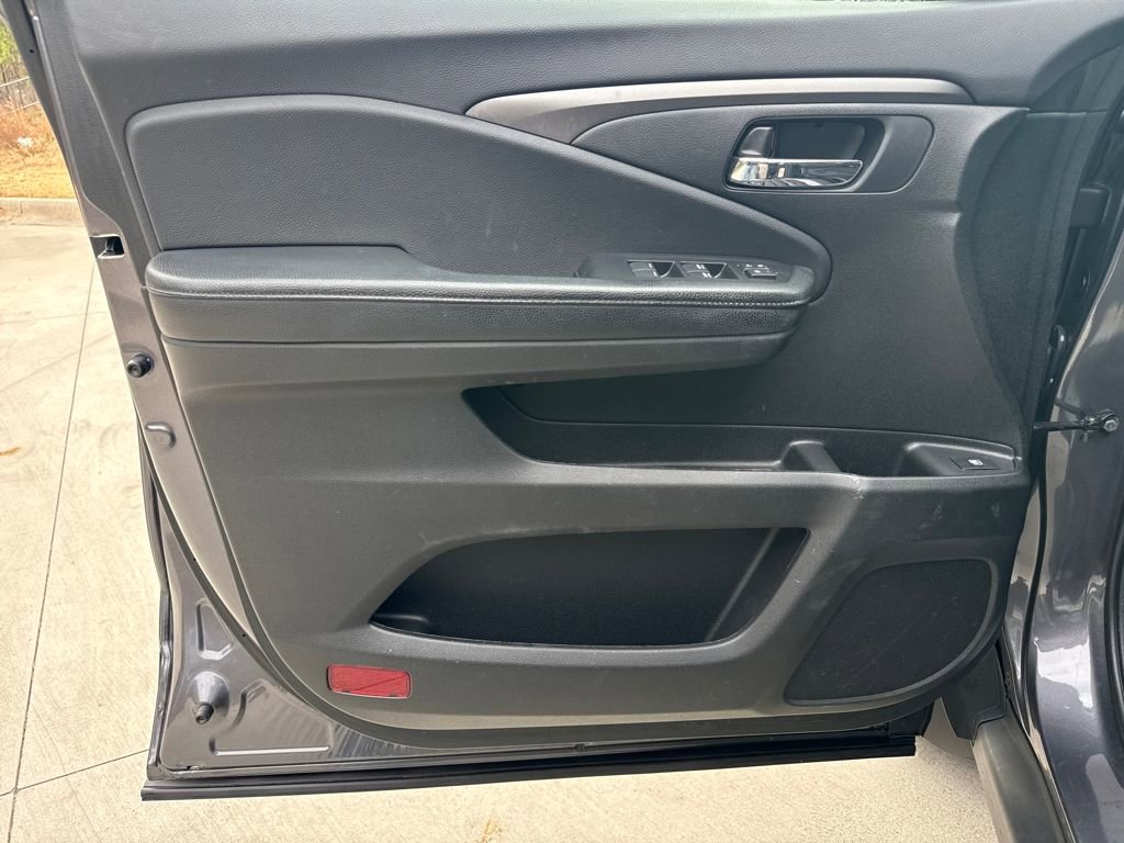 Used 2019 Honda Passport Sport image 14