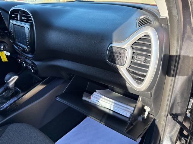 Used 2021 Kia Soul S FWD image 40
