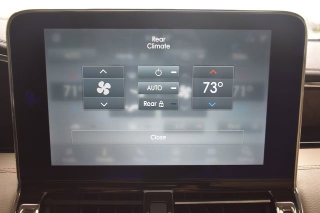 Used 2020 Lincoln Navigator L Reserve w/ Luxury Package image 32