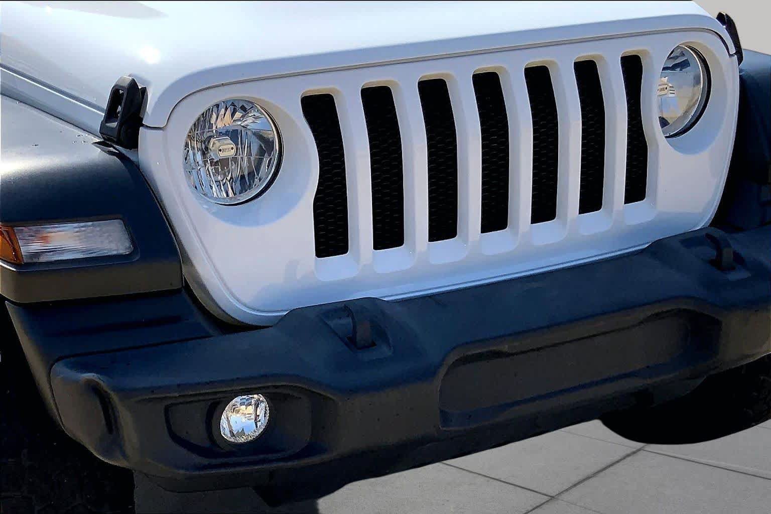 Used 2021 Jeep Wrangler Unlimited Sport AWD/4WD image 28