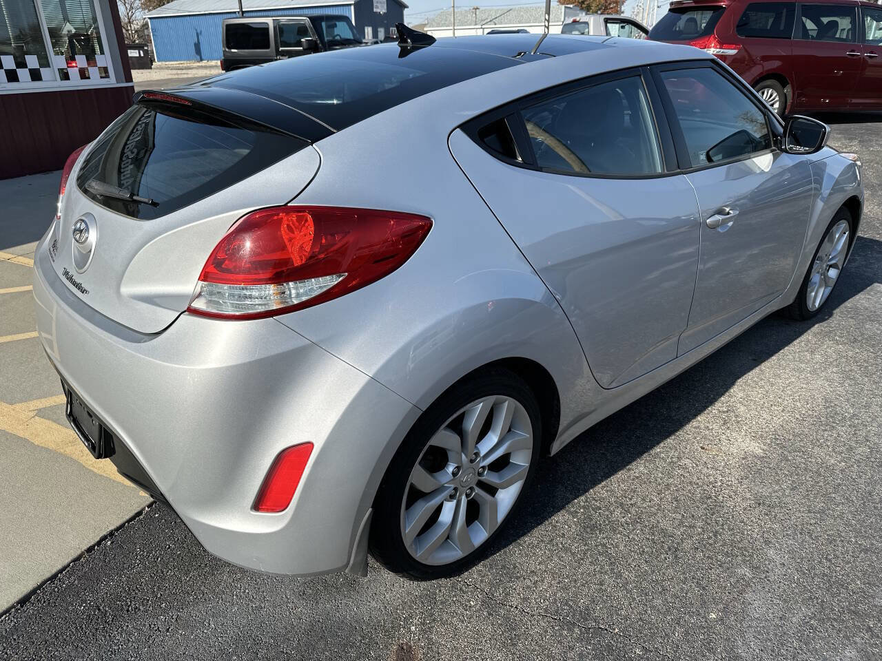 Used 2013 Hyundai Veloster w/ Style Pkg image 7