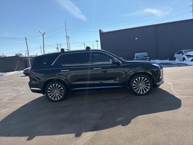 Used 2024 Hyundai Palisade Calligraphy image 4
