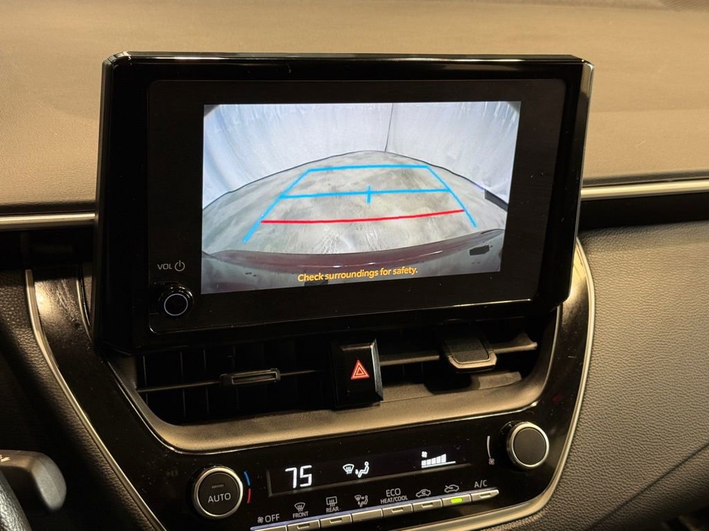 Used 2024 Toyota Corolla LE image 9