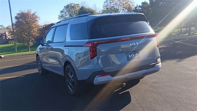 New 2026 Kia Carnival EX image 9