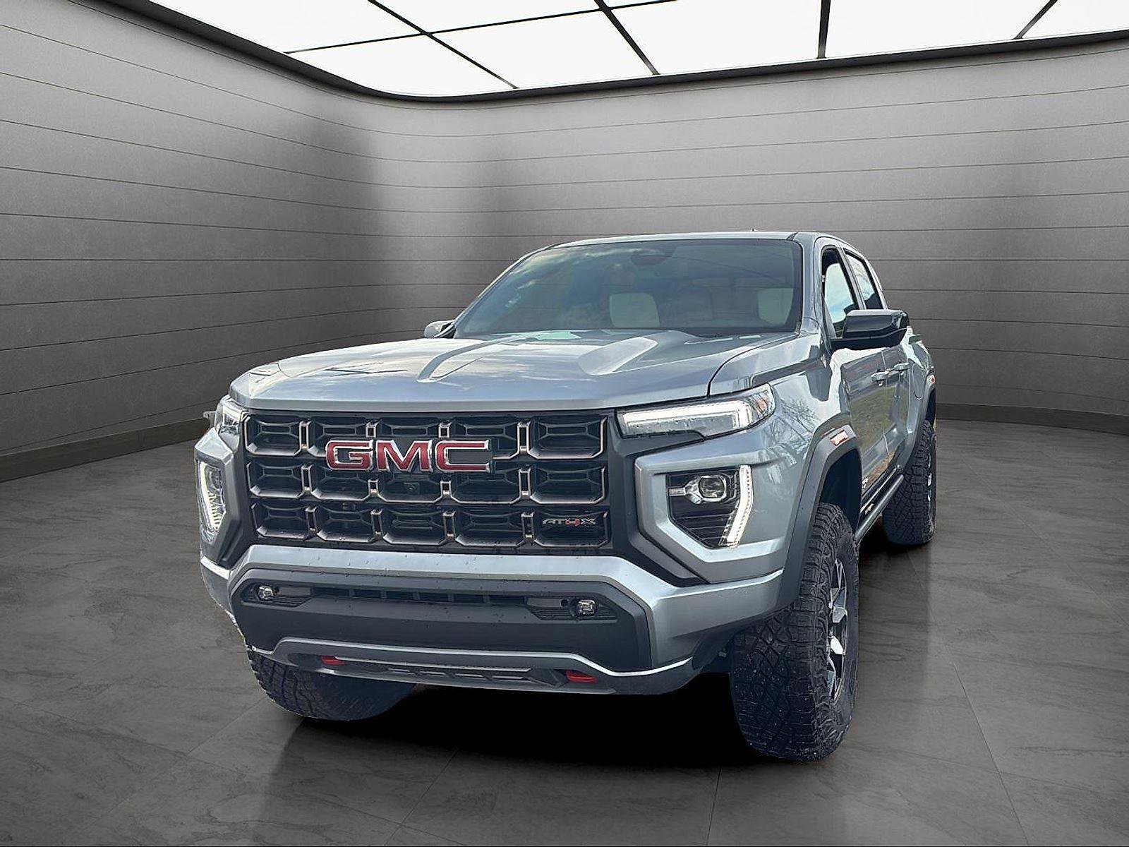 New 2025 GMC Canyon AT4 w/ AT4X Package image 1