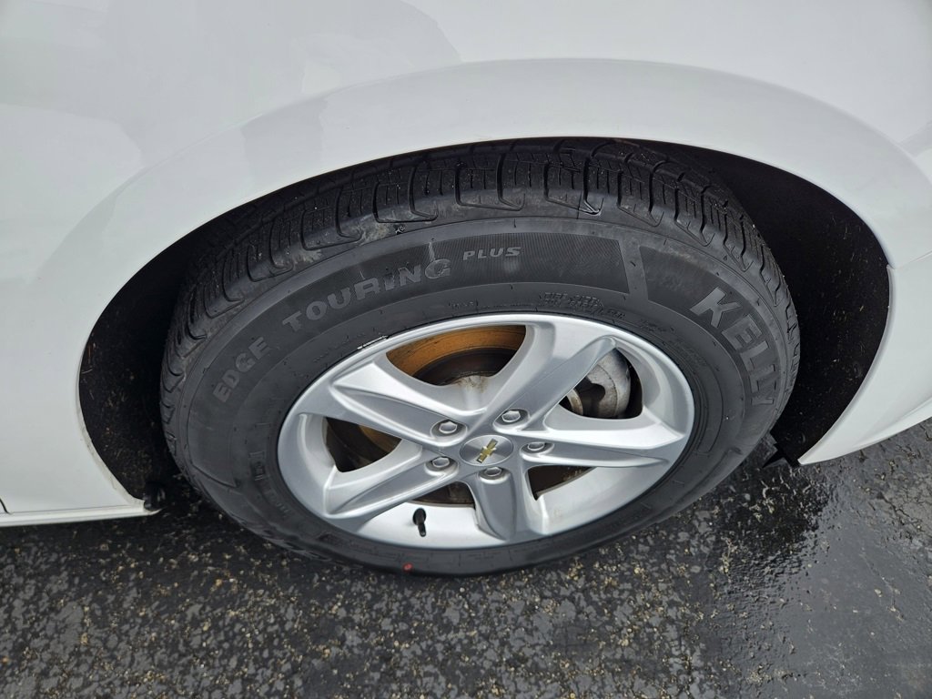 Used 2020 Chevrolet Malibu LS image 13