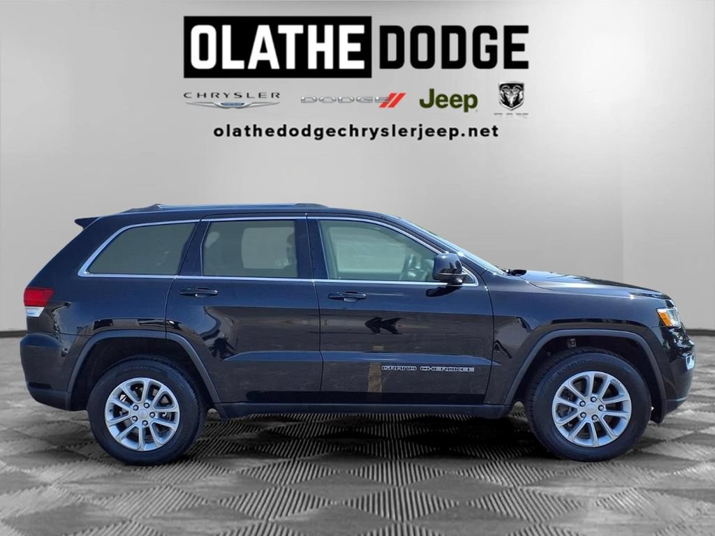 Certified 2021 Jeep Grand Cherokee Laredo X AWD/4WD image 27