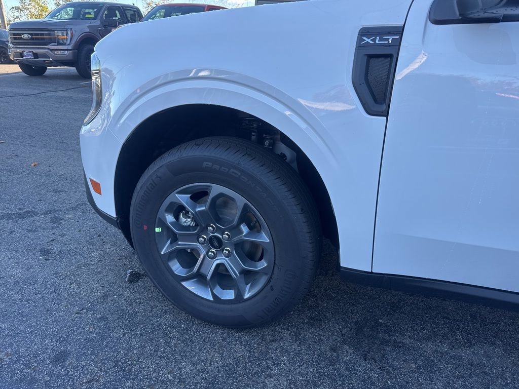 New 2025 Ford Maverick XLT image 8