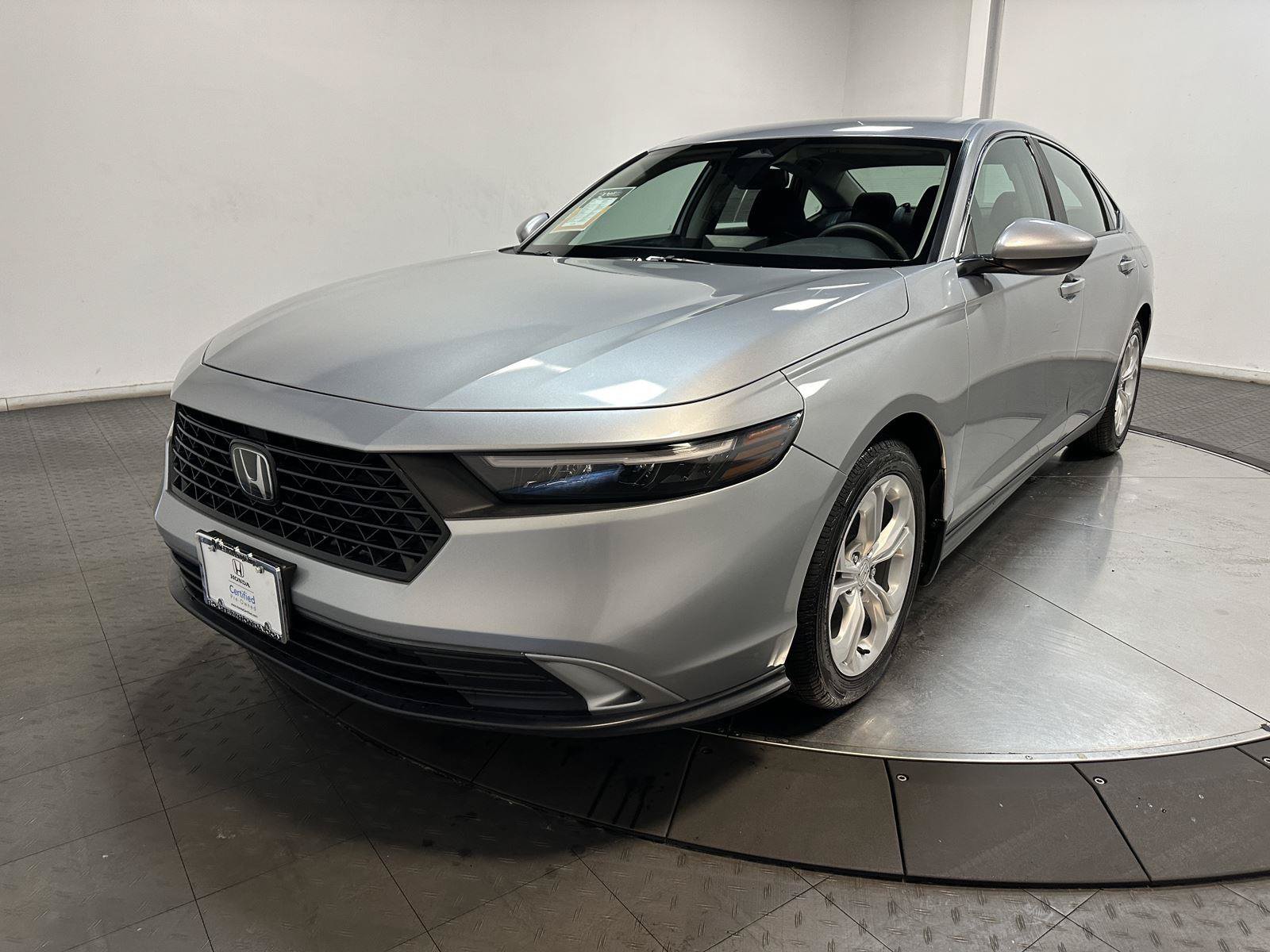 Certified 2023 Honda Accord LX image 6