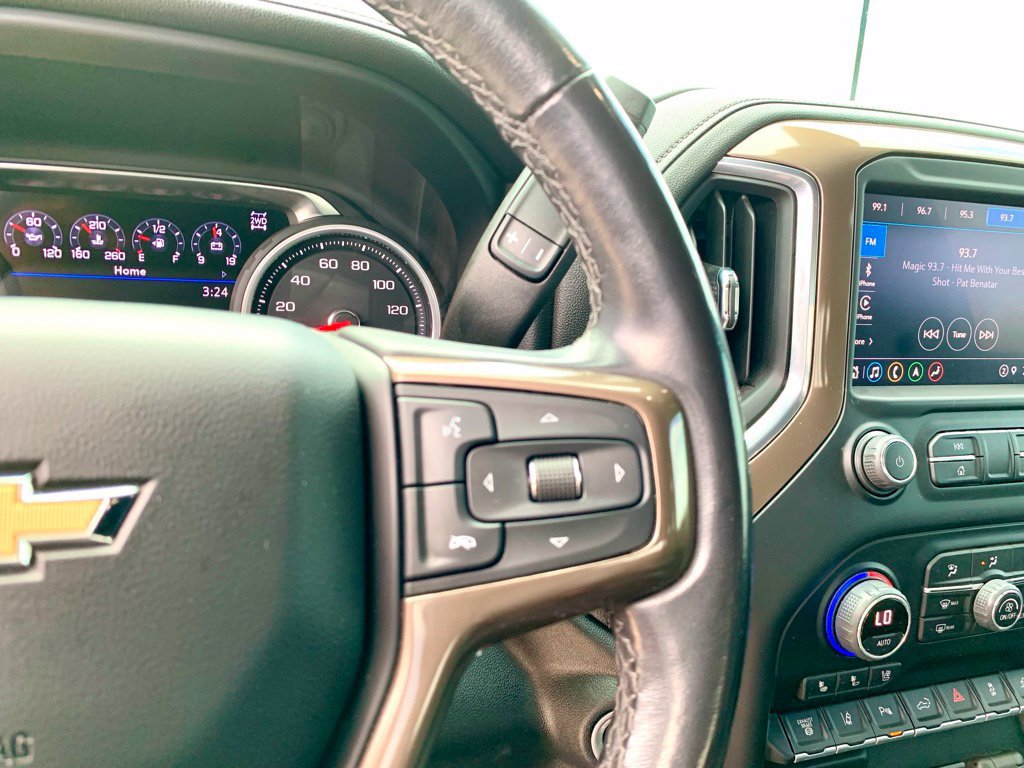 Used 2023 Chevrolet Silverado 2500 High Country w/ Technology Package AWD/4WD image 34