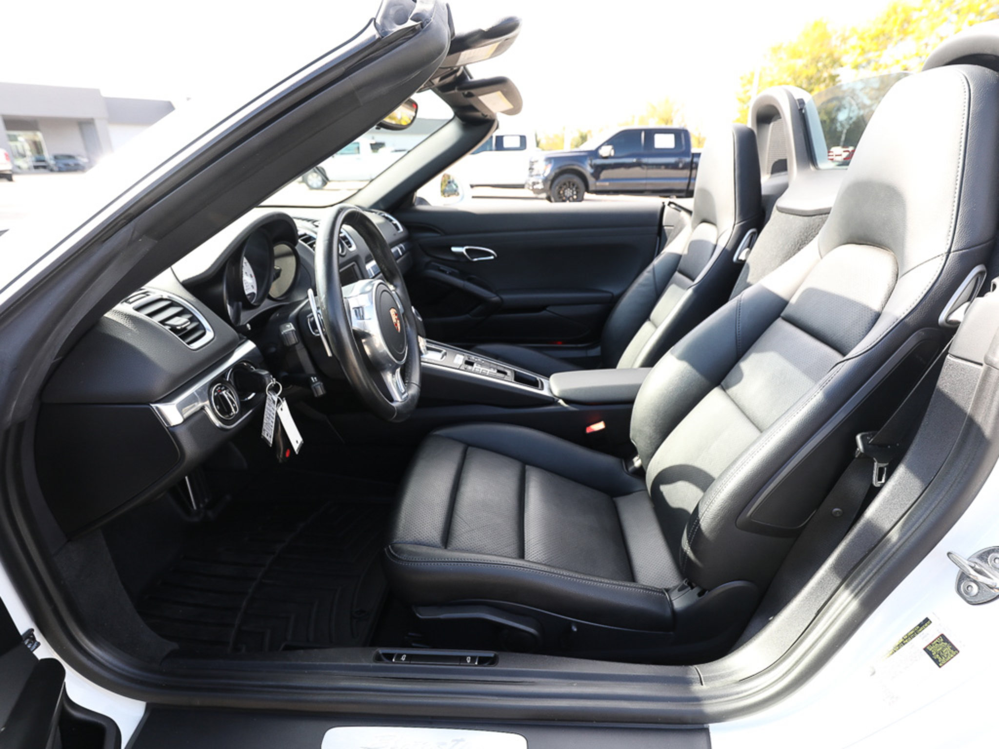 Used 2015 Porsche Boxster RWD image 20