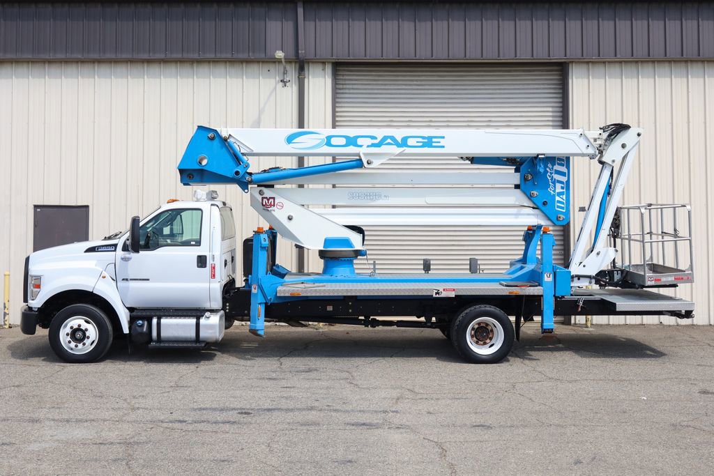 Used 2019 Ford F650 2WD Regular Cab Super Duty image 4