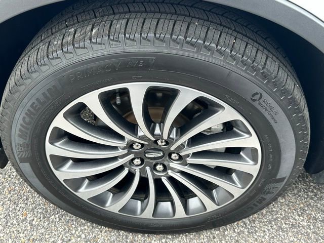 Used 2020 Lincoln Aviator Reserve w/ Equipment Group 201A image 18