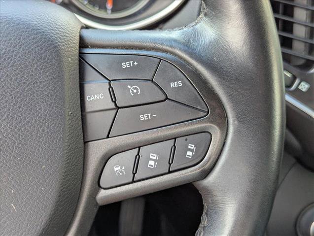 Used 2019 Jeep Cherokee Trailhawk AWD/4WD image 12