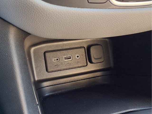 Certified 2019 Chevrolet Equinox LS w/ LS Convenience Package FWD image 8