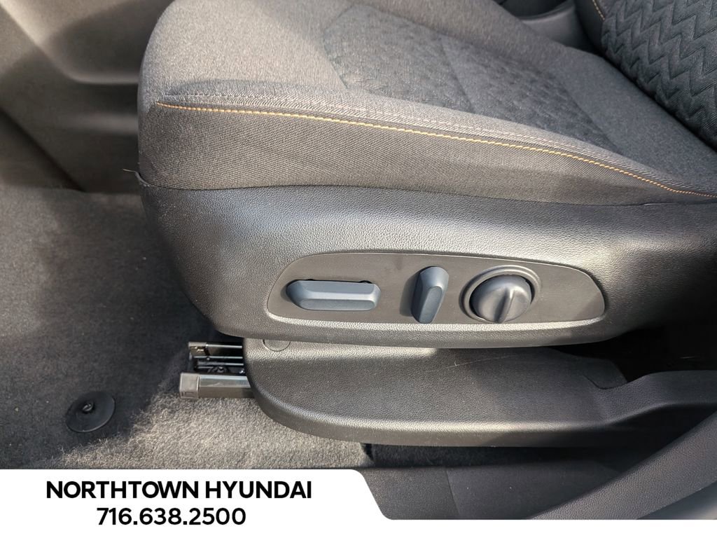 Used 2022 Chevrolet Equinox LT image 31