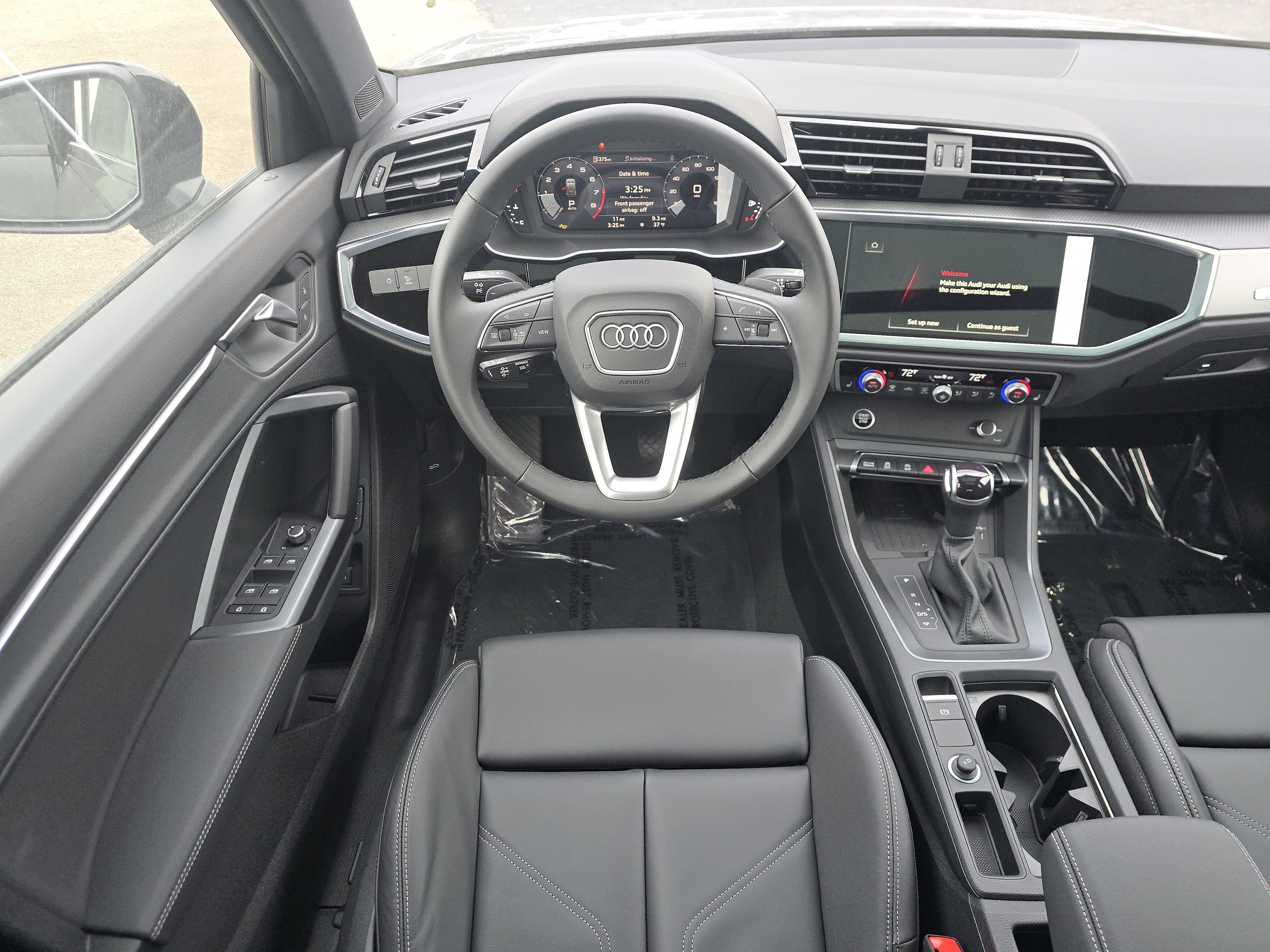 New 2025 Audi Q3 2.0T Premium image 19