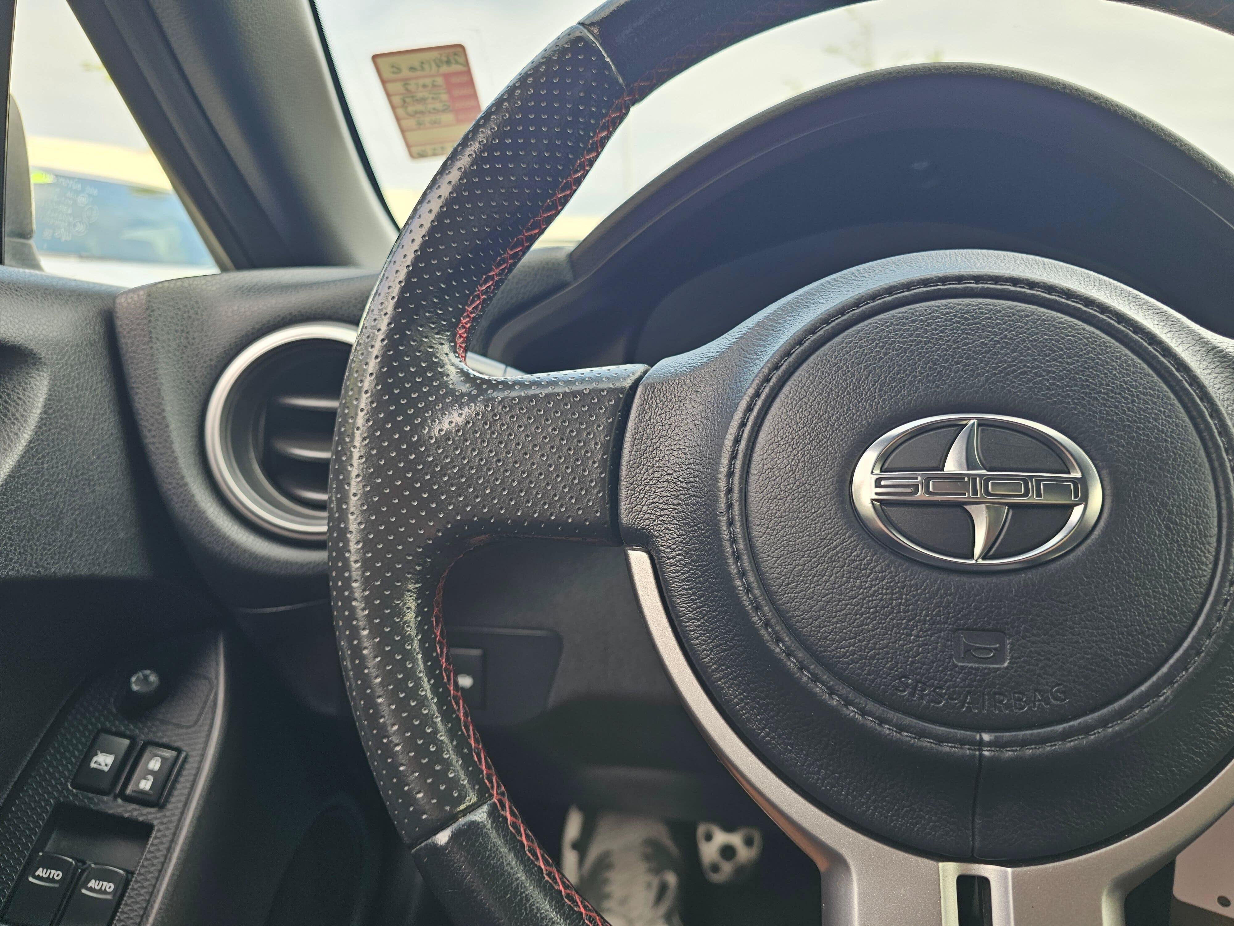 Used 2013 Scion FR-S RWD image 32