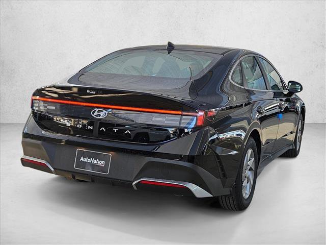 New 2026 Hyundai Sonata SE FWD image 2