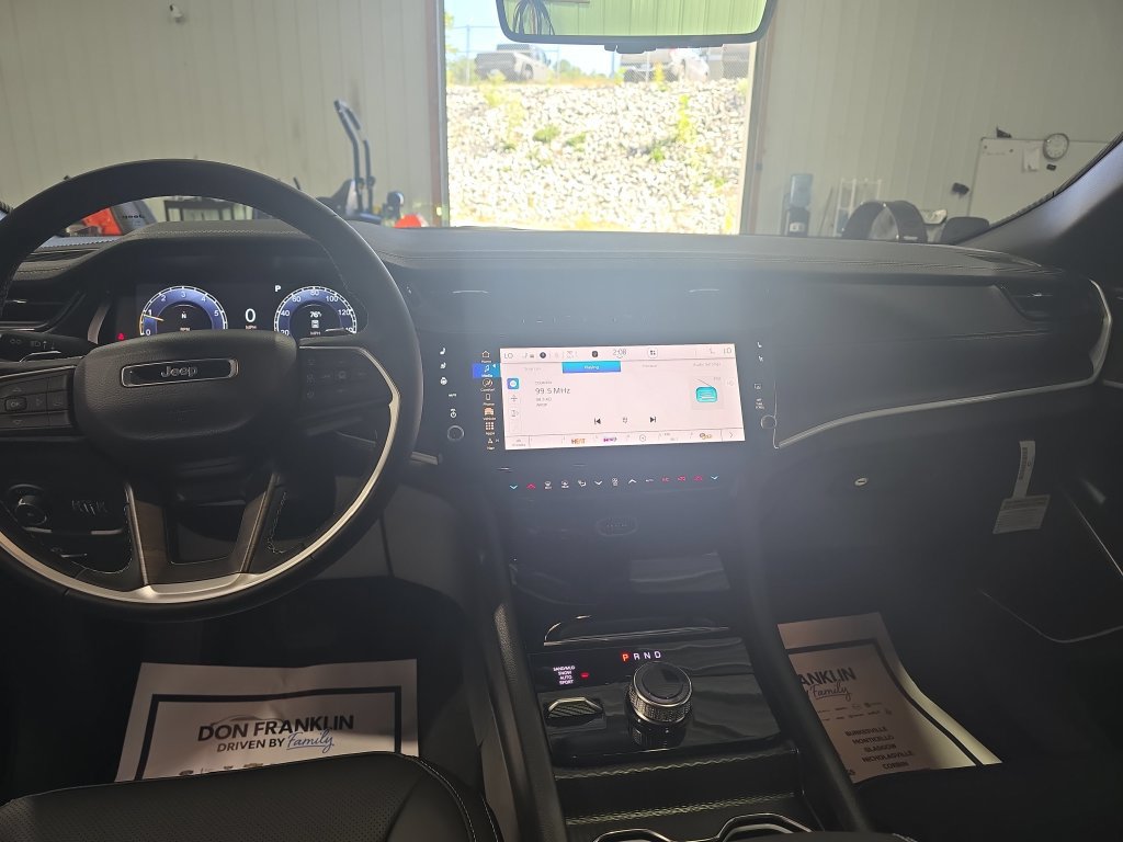 New 2027 Jeep Grand Cherokee L Limited AWD/4WD image 16
