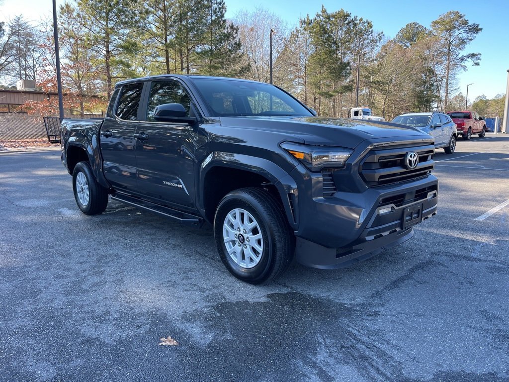Used 2025 Toyota Tacoma SR5 image 4