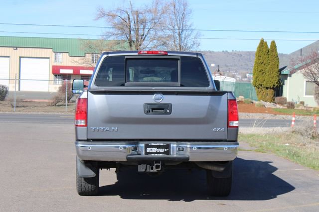 Used 2014 Nissan Titan SV image 4