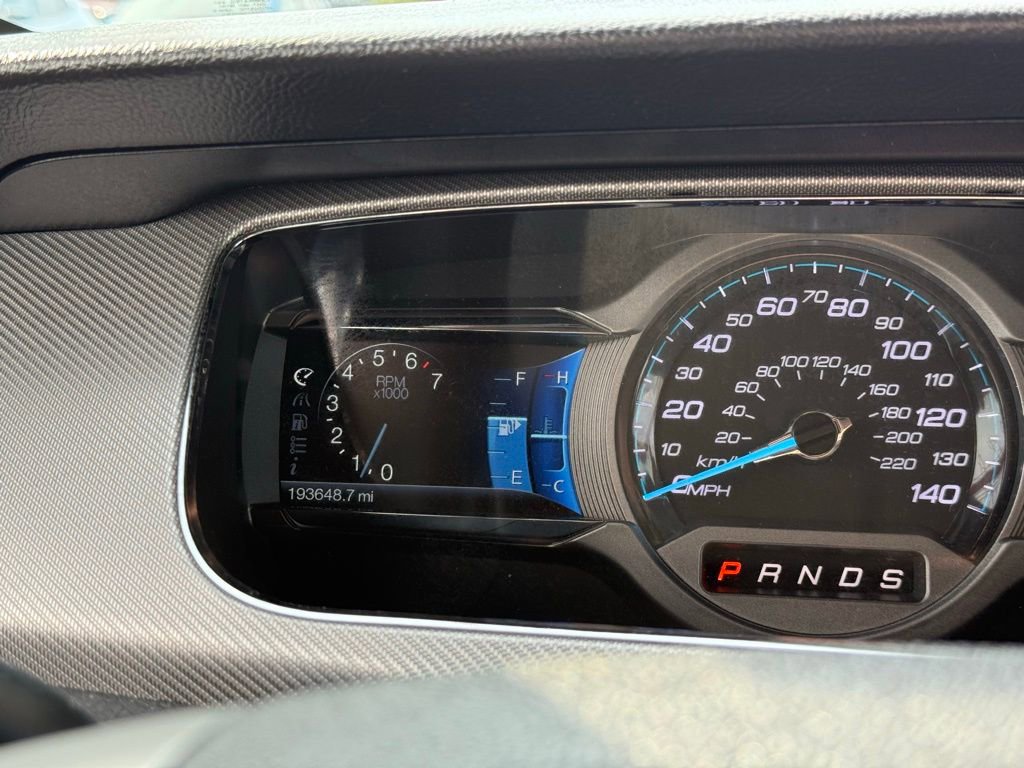 Used 2013 Ford Taurus SHO image 9