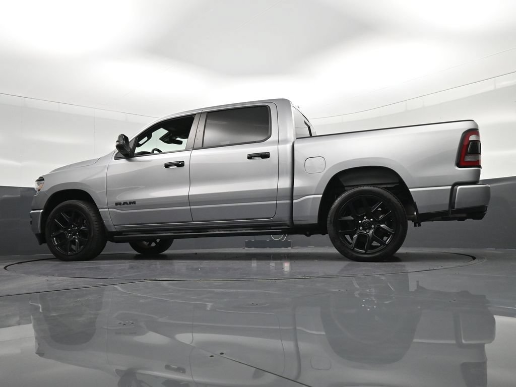 Used 2024 RAM 1500 Laramie AWD/4WD image 32
